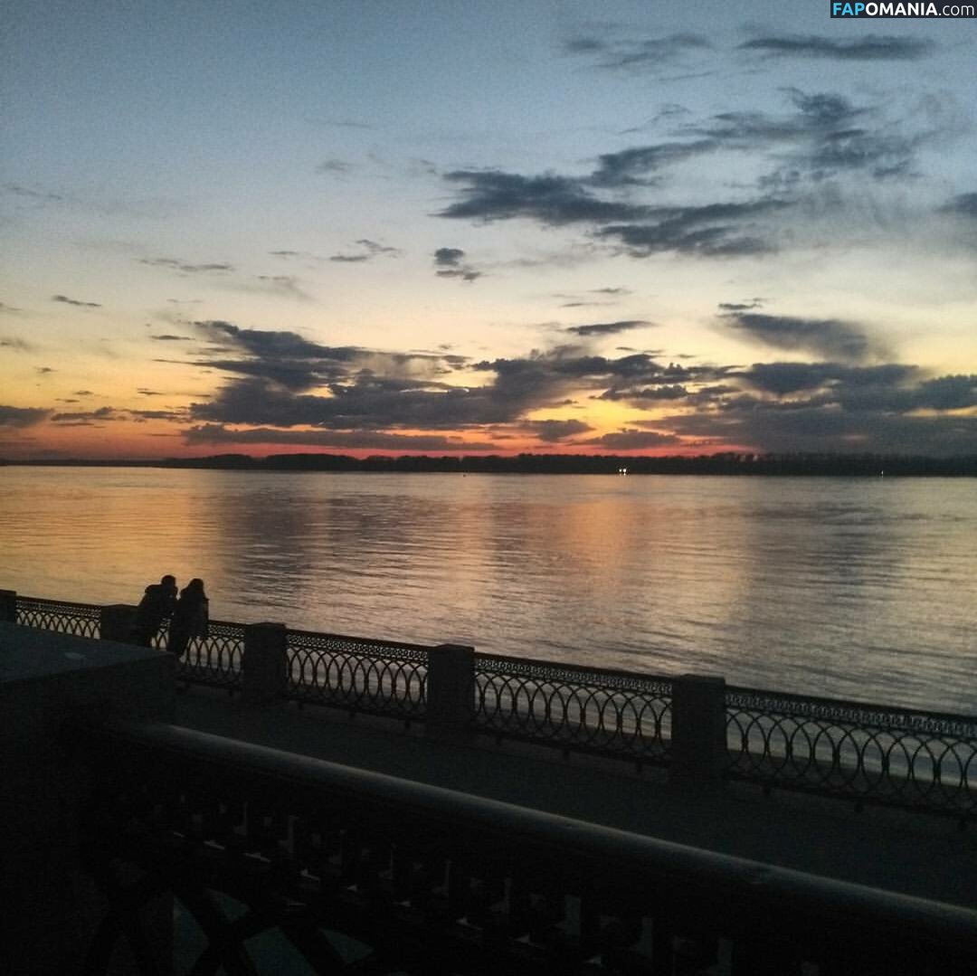 Holly Garner / Inna Khoruzh / InnaKhoruzh / Ivanna Ershova / RealHollyGarner / holly.garner Nu OnlyFans  Foto vazada #132