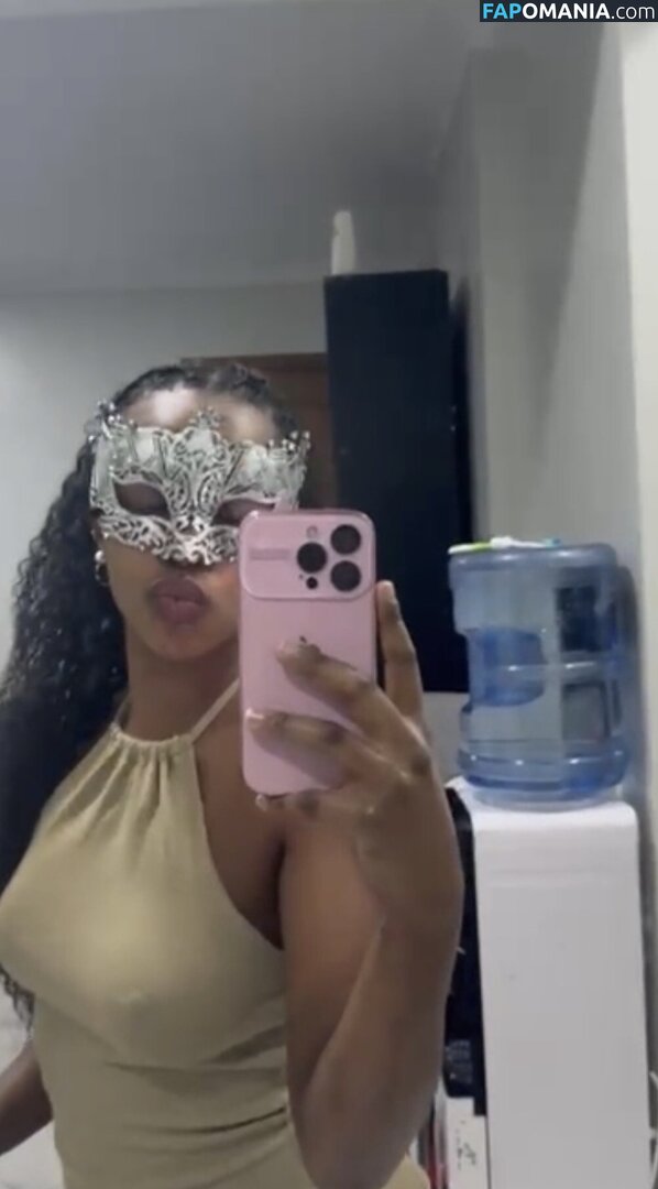 HornAfrica / east african / hickiesnbubbles / hornsafricasafaris Nu OnlyFans  Foto vazada #3
