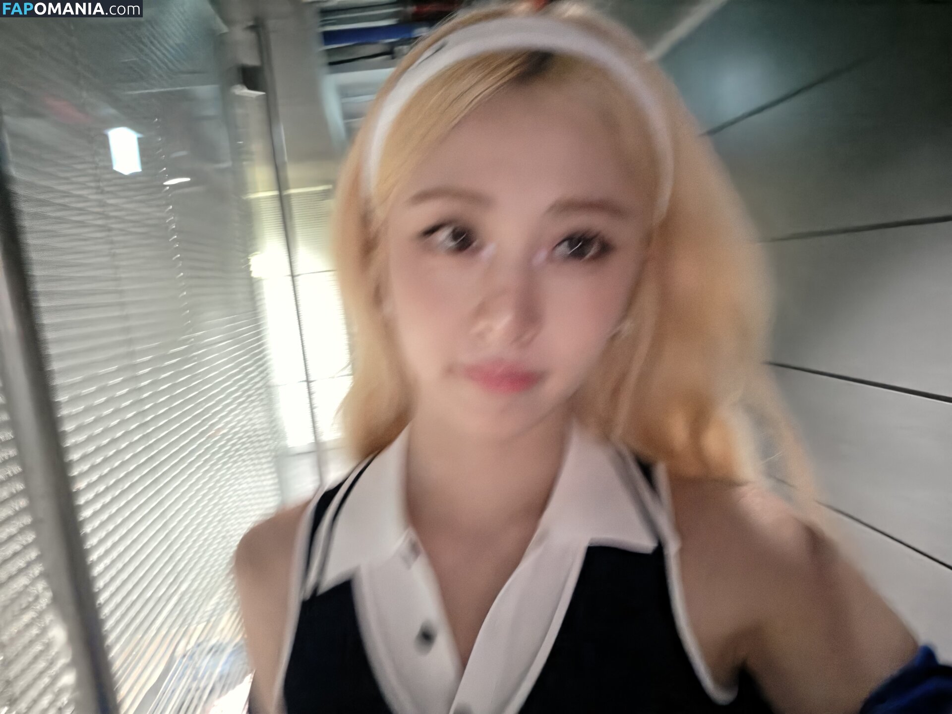 Huh Yunjin 허윤진 / LESSERAFIM / jenaissante Nu OnlyFans  Foto vazada #2