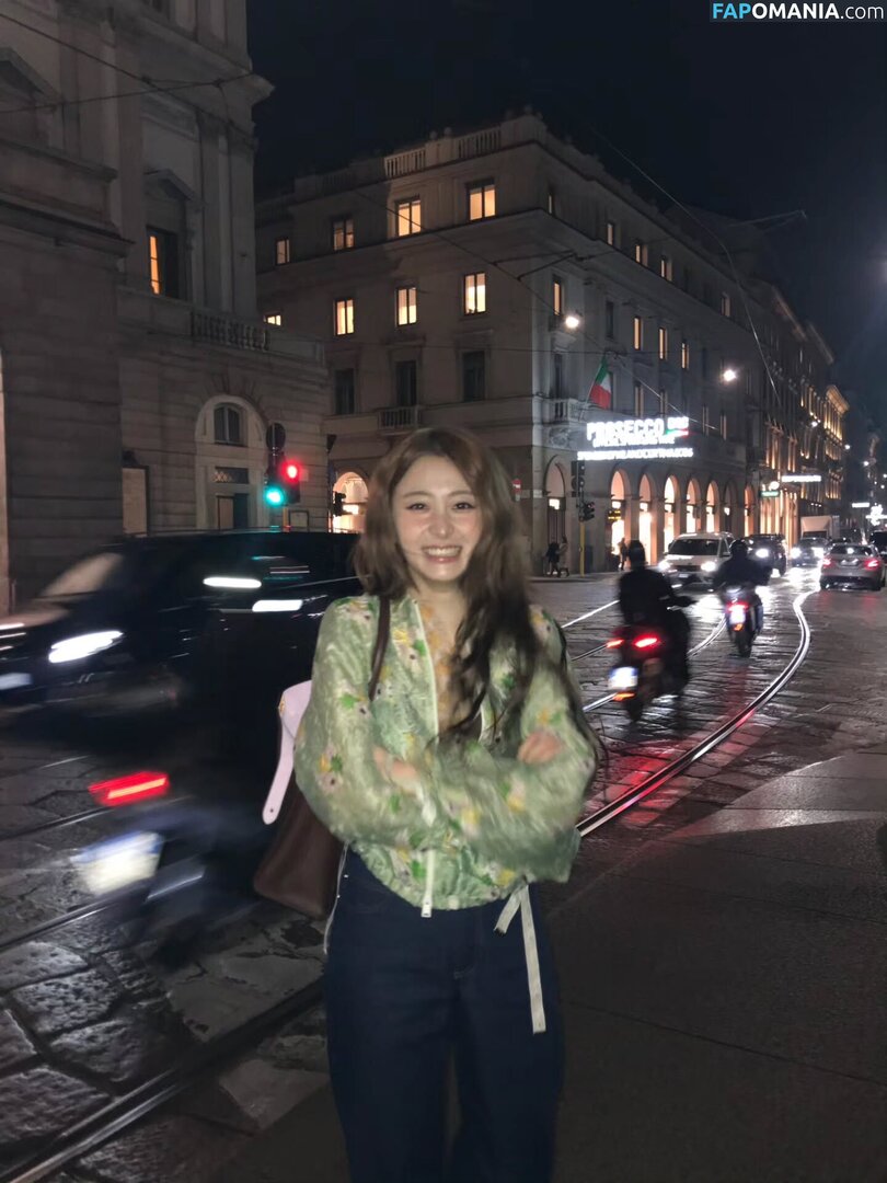 Huh Yunjin 허윤진 / LESSERAFIM / yunjin_lesserafims Nu OnlyFans  Foto vazada #20