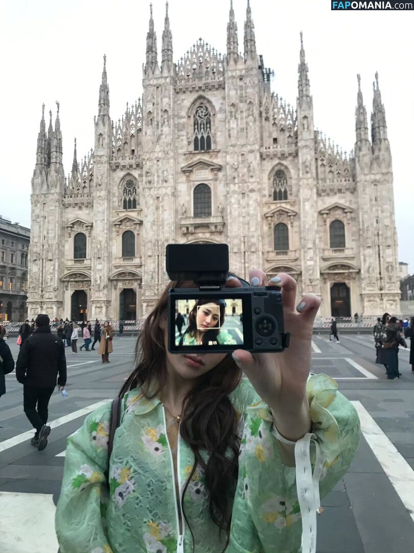 Huh Yunjin 허윤진 / LESSERAFIM / yunjin_lesserafims Nu OnlyFans  Foto vazada #29