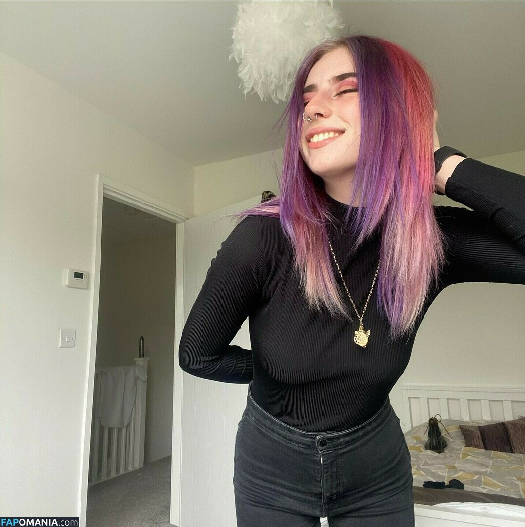 Humberstone / Nicole Louise Nu OnlyFans  Foto vazada #4