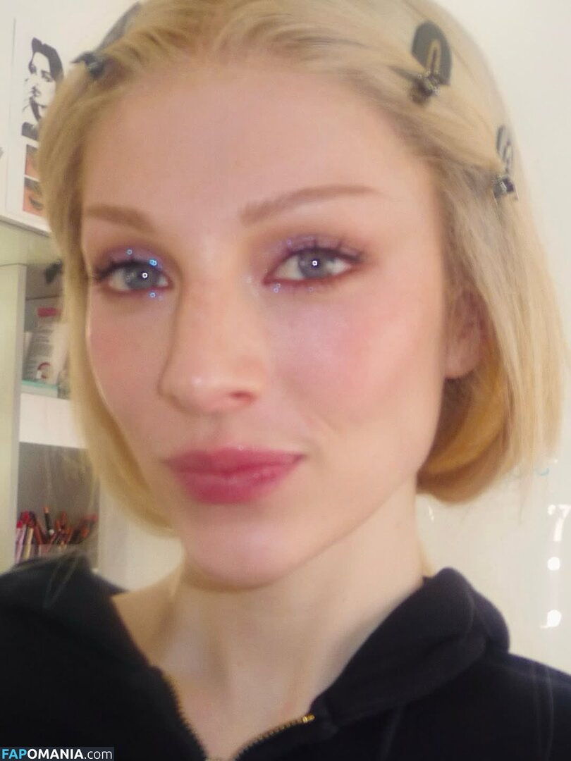 Hunter Schafer / hunterschafer Nu OnlyFans  Foto vazada #5