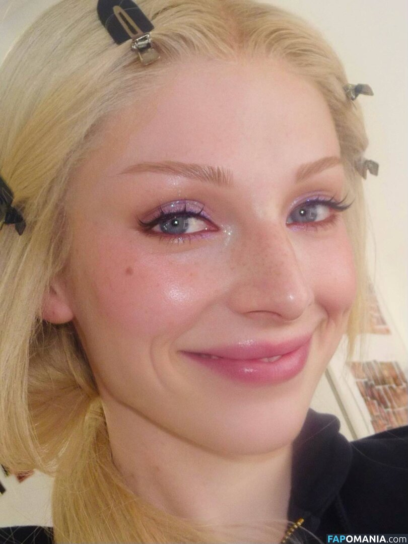 Hunter Schafer / hunterschafer Nu OnlyFans  Foto vazada #7