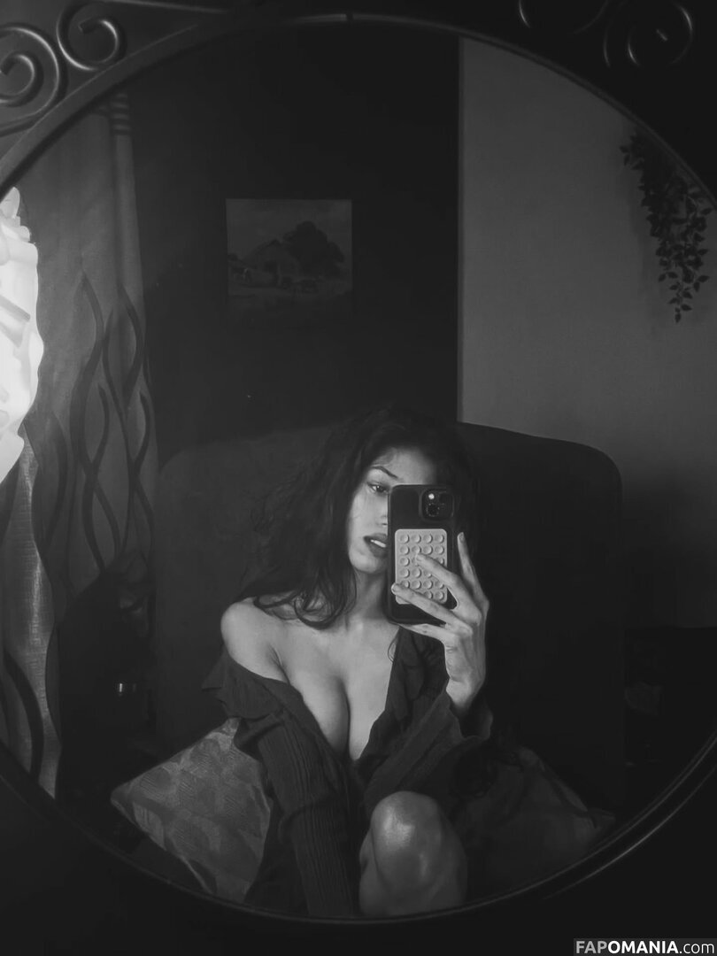 husn.ki.parii Nu OnlyFans  Foto vazada #4