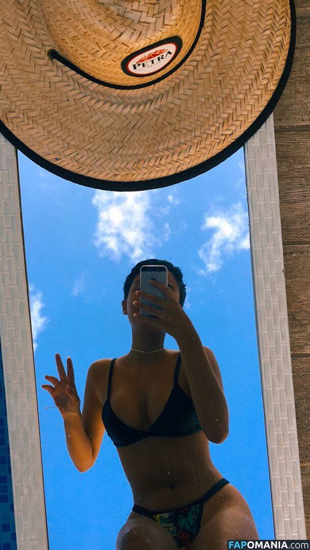 Iasmin Melo / ia.meloo Nu OnlyFans  Foto vazada #1