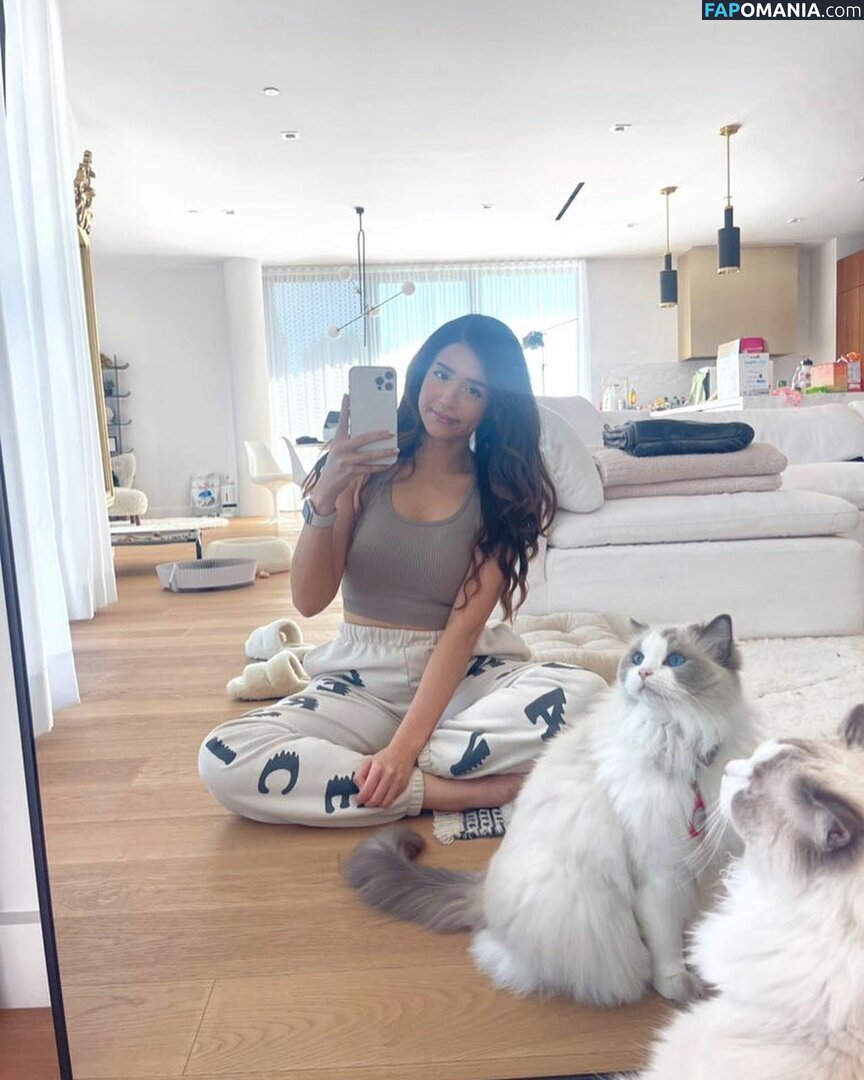 imane / imane... / pokimane Nu OnlyFans  Foto vazada #5