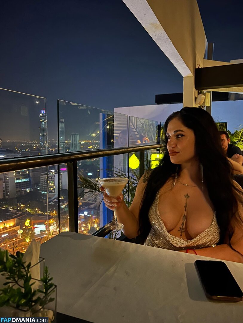 In And Out Uniform Nu OnlyFans  Foto vazada #79