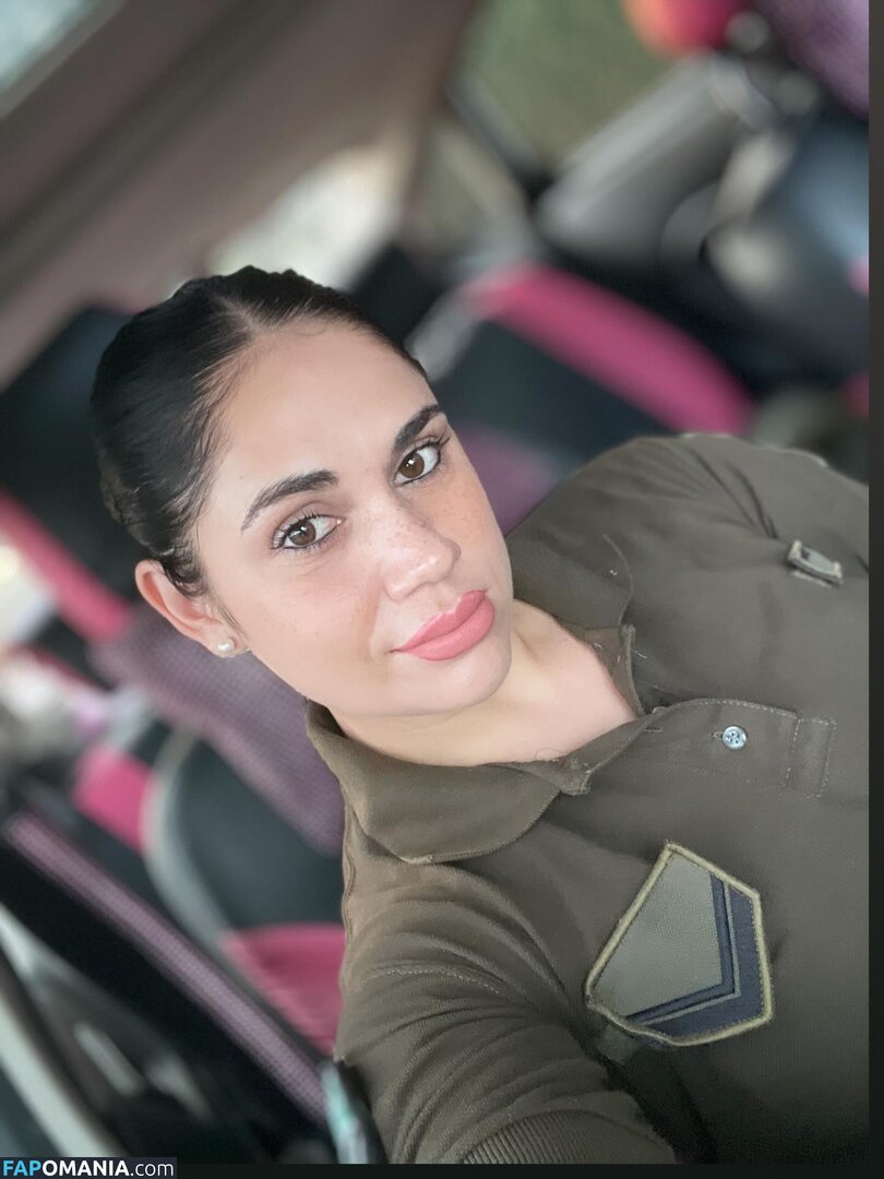 In And Out Uniform Nu OnlyFans  Foto vazada #86