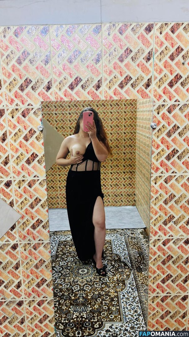 Indian Naughty Stuff / https: / justnaughtystuf / urvashi_apsaraa Nu OnlyFans  Foto vazada #2