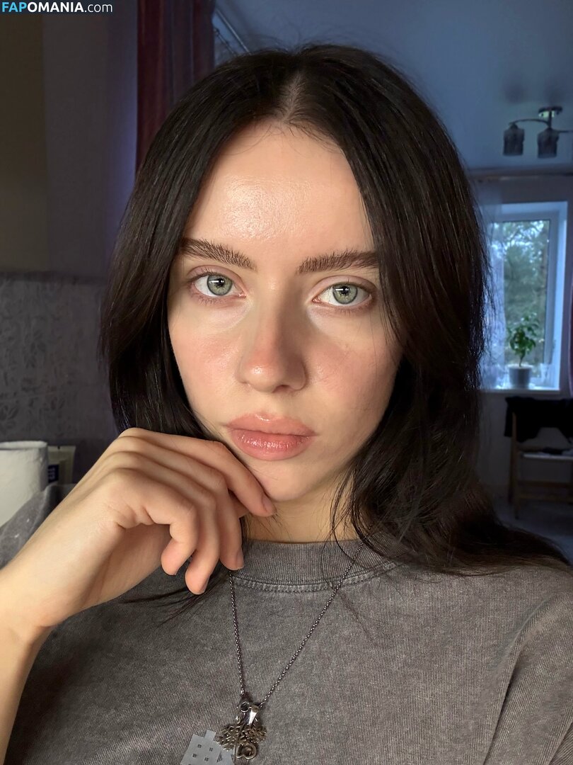 Irina Minkina / howeversnowy / rusian Billie eilish Nu OnlyFans  Foto vazada #2