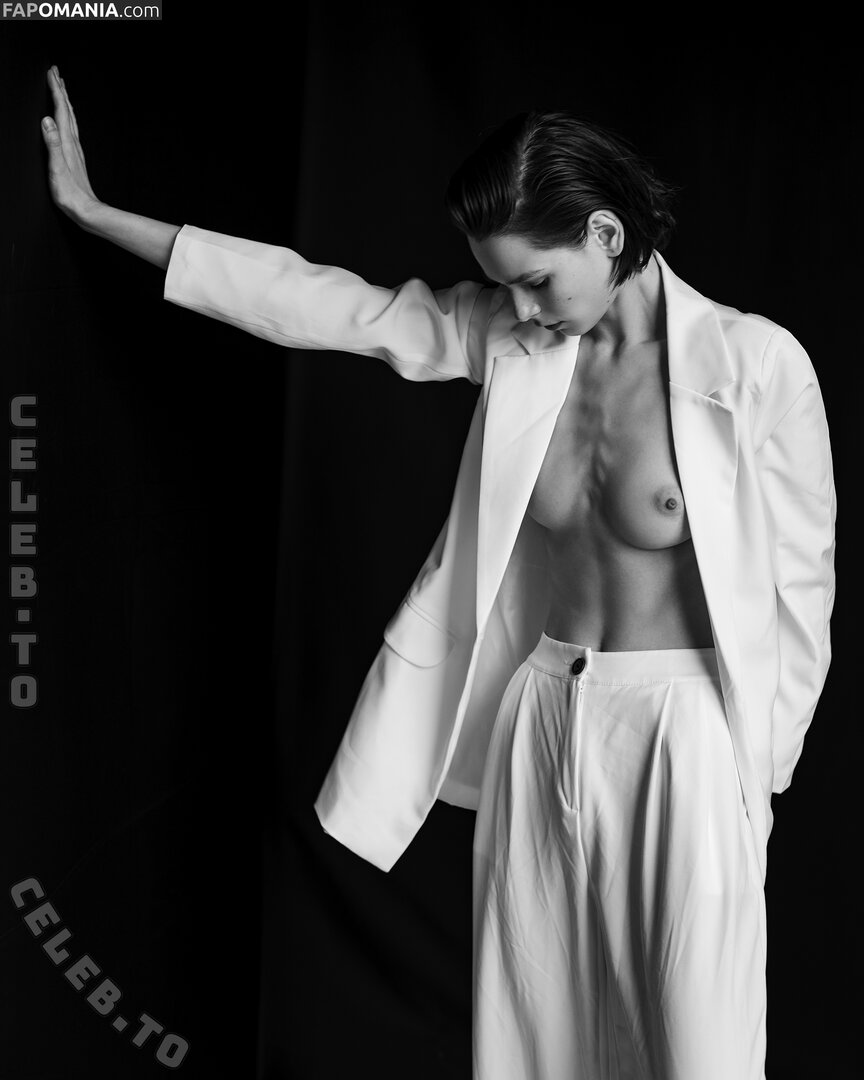 AmberQ / Irina Telicheva / Tasha / https: / irina_tlch Nu OnlyFans  Foto vazada #272