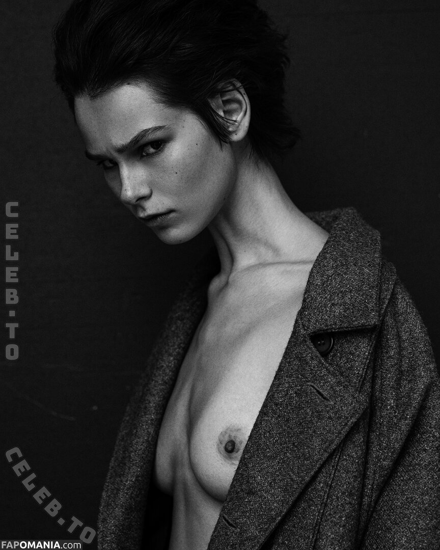 AmberQ / Irina Telicheva / Tasha / https: / irina_tlch Nu OnlyFans  Foto vazada #293