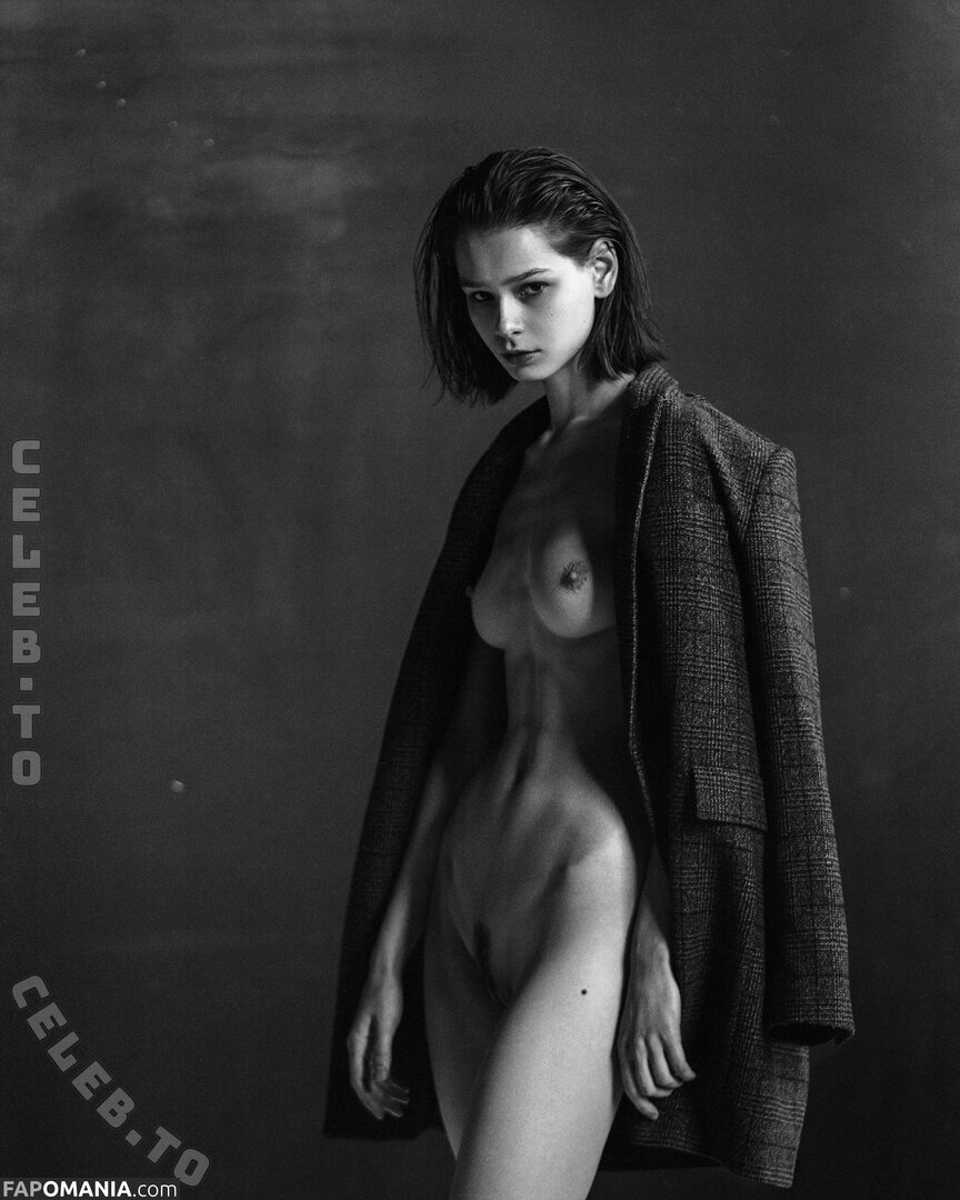 AmberQ / Irina Telicheva / Tasha / https: / irina_tlch Nu OnlyFans  Foto vazada #302