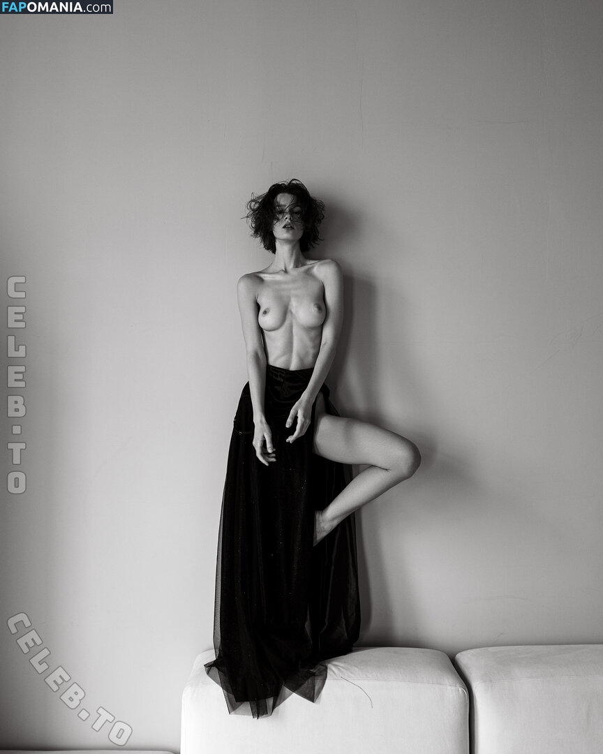 AmberQ / Irina Telicheva / Tasha / https: / irina_tlch Nu OnlyFans  Foto vazada #324