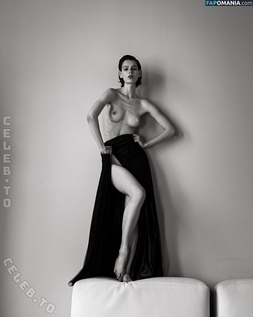 AmberQ / Irina Telicheva / Tasha / https: / irina_tlch Nu OnlyFans  Foto vazada #325