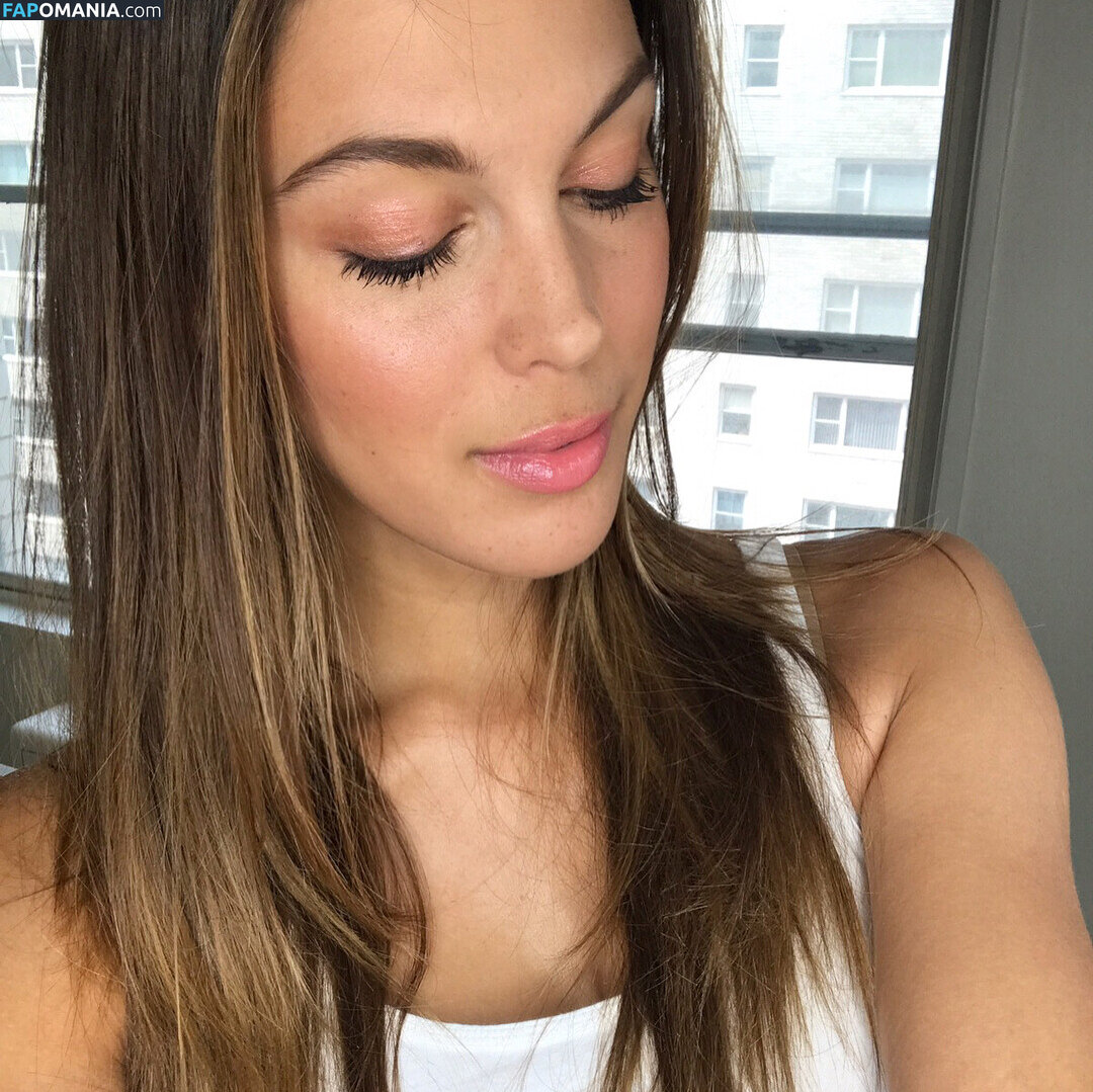 Iris Mittenaere / irismittenaere / summerxiris Nu OnlyFans  Foto vazada #10