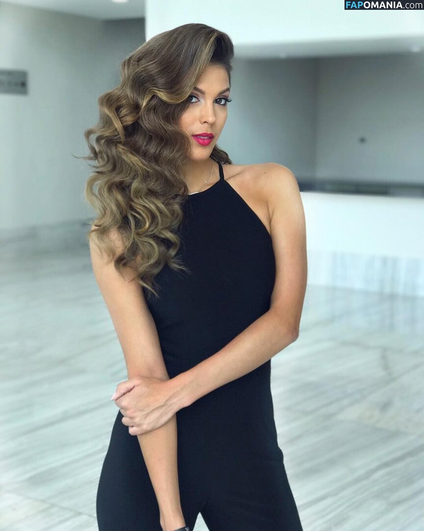 Iris Mittenaere / irismittenaere / summerxiris Nu OnlyFans  Foto vazada #13