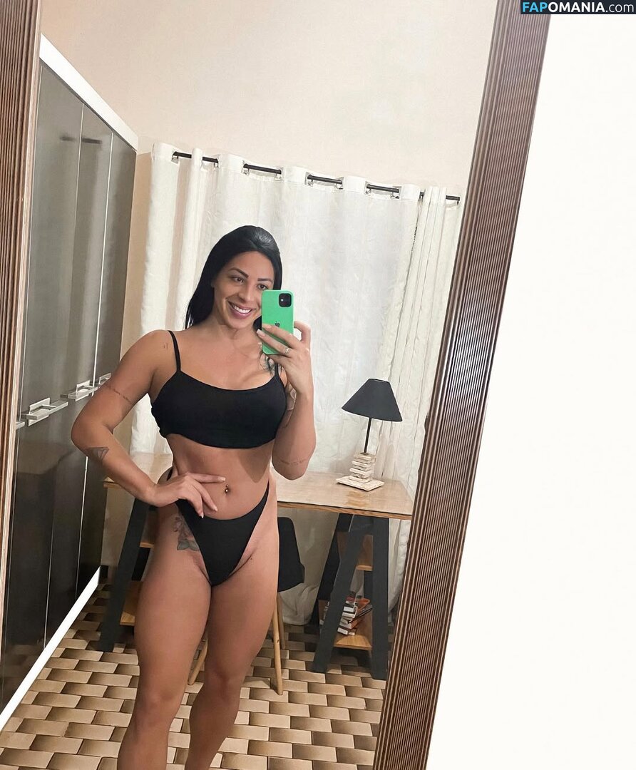 Isa Luvizotto / Isaluvizotto / https: / isa_gomesss_ / isabellaluvizotto_ Nu OnlyFans  Foto vazada #1