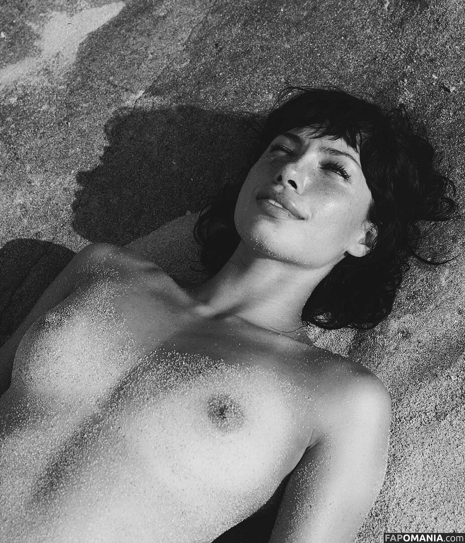 Isabel Kashi / https: / isabelkashi Nu OnlyFans  Foto vazada #5