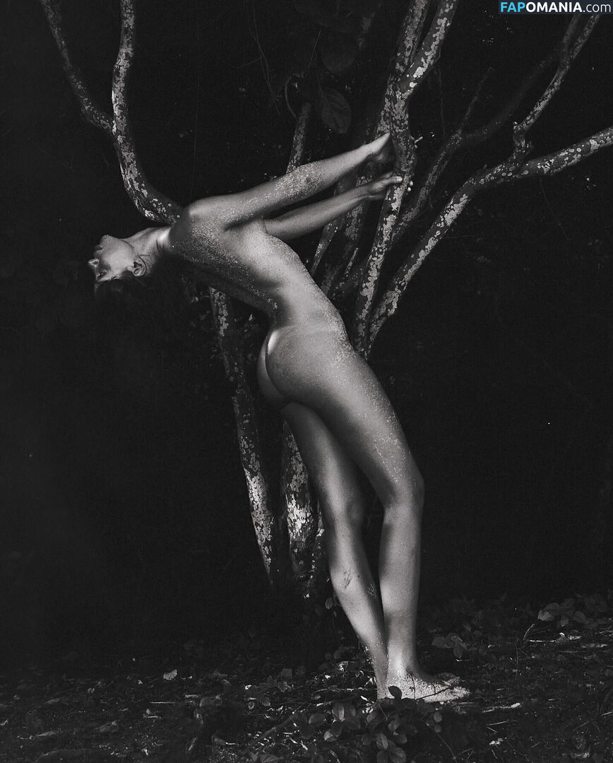 Isabel Kashi / https: / isabelkashi Nu OnlyFans  Foto vazada #10