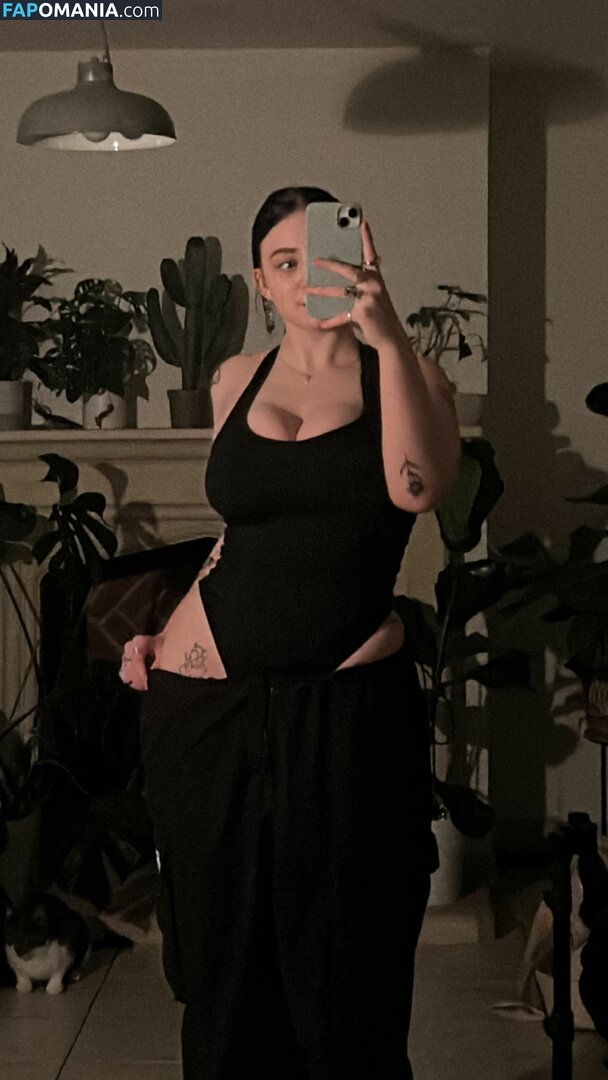 Isabella Dorta / isabelladortapoetry444 Nu OnlyFans  Foto vazada #135