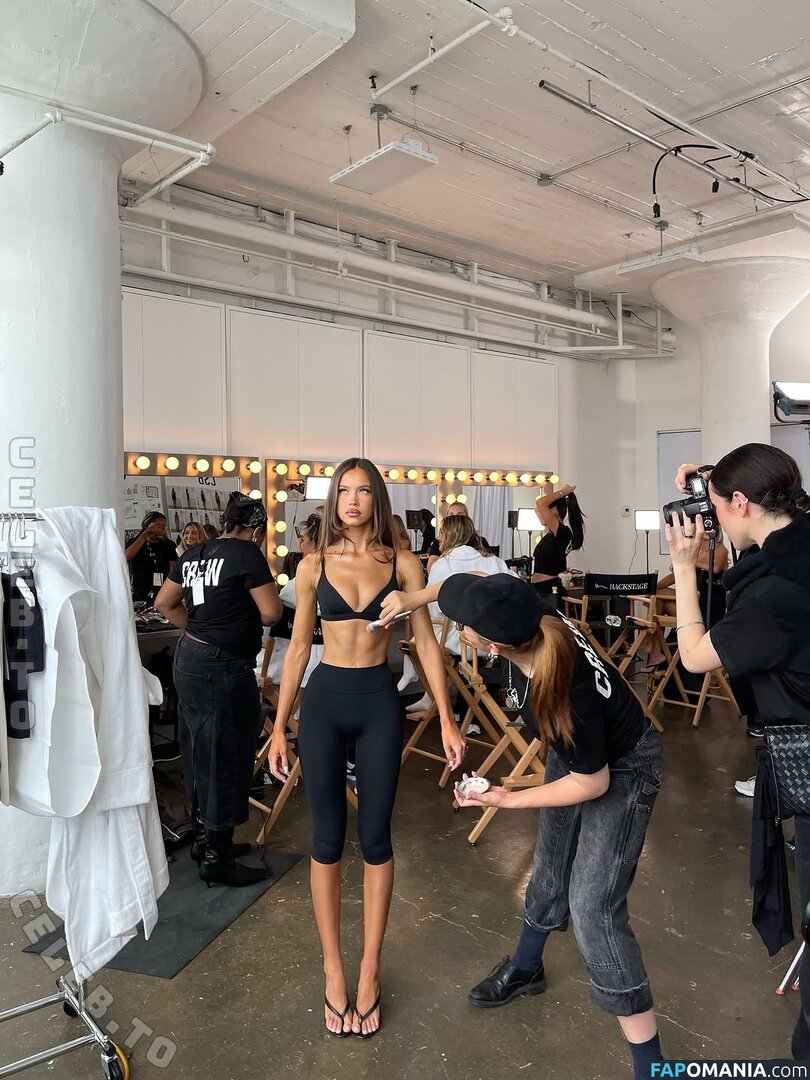 Isabella Mathers / isabellemathers / isabellemathersx Nu OnlyFans  Foto vazada #2