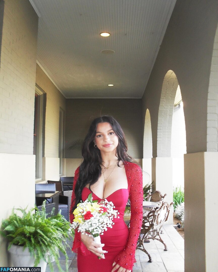 Isabella Wagner / SerenitySource_ / isabellarosewagner Nu OnlyFans  Foto vazada #5