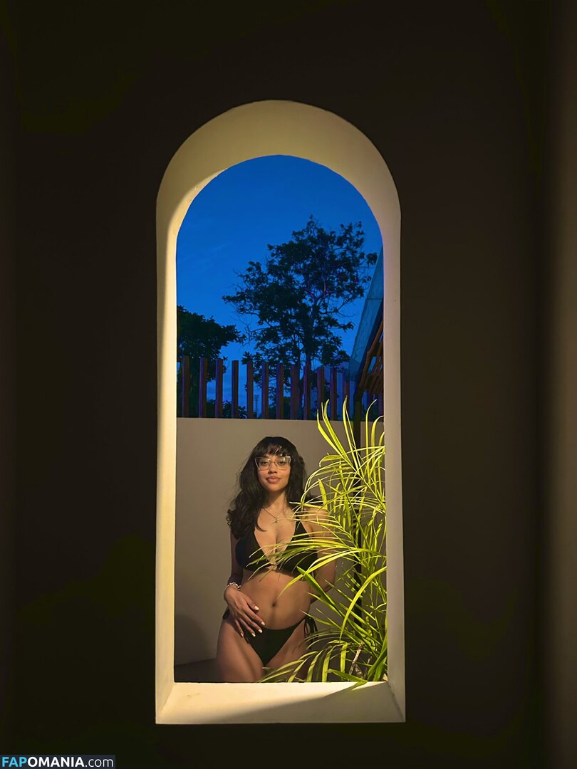 itsqueennovaa Nu OnlyFans  Foto vazada #9