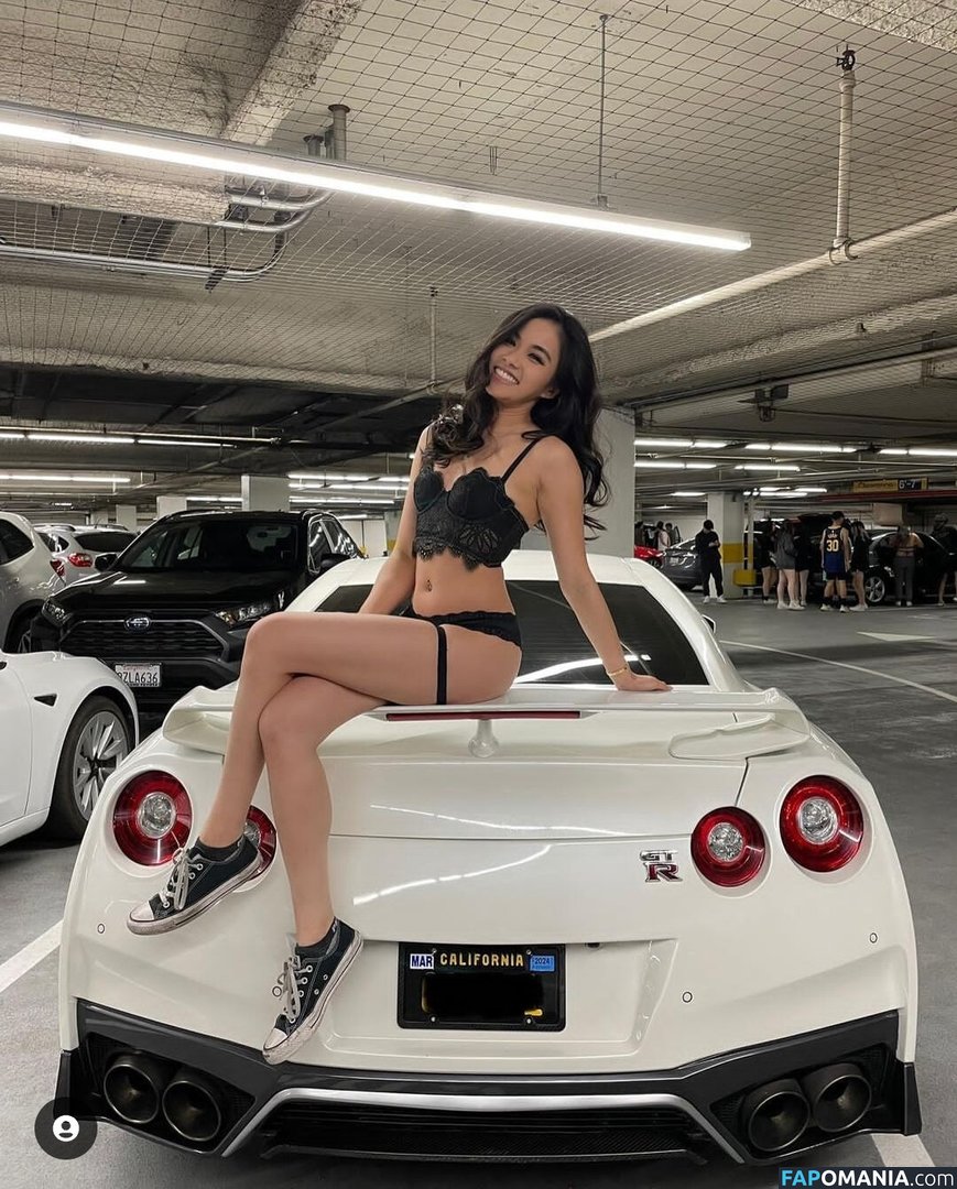 Sunny Fae / iamsosunny / itssosunny Nu OnlyFans  Foto vazada #1