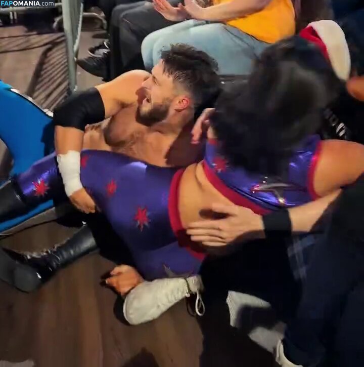 Izzy Moreno  / Izzy Moreno / ItsIzzyMania / itsizzymania Nu OnlyFans  Foto vazada #4