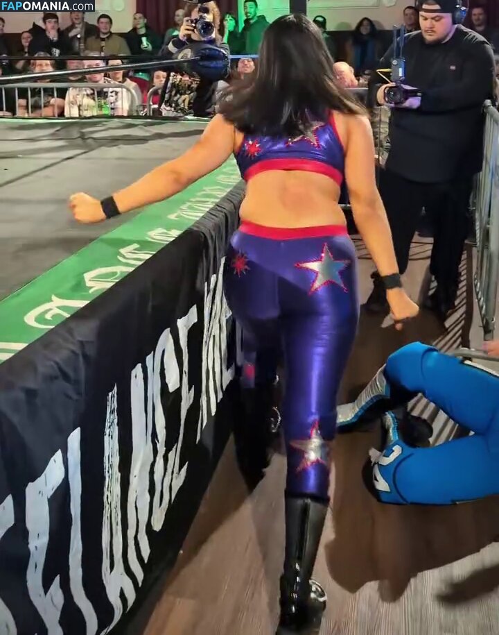 Izzy Moreno  / Izzy Moreno / ItsIzzyMania / itsizzymania Nu OnlyFans  Foto vazada #6