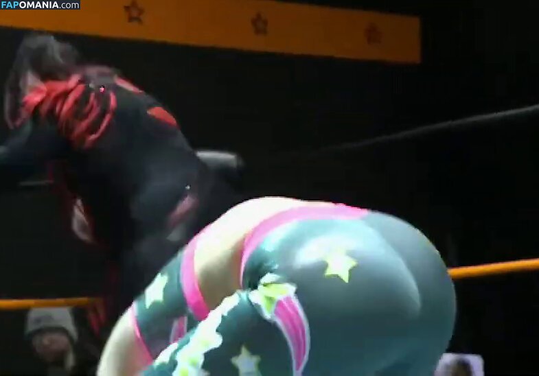ItsIzzyMania / Izzy Moreno / WWYTWrestling Nu OnlyFans  Foto vazada #30