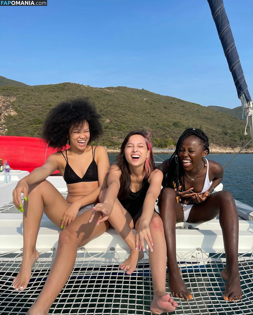 J Lou 林欣 / jlouofficial Nu OnlyFans  Foto vazada #4