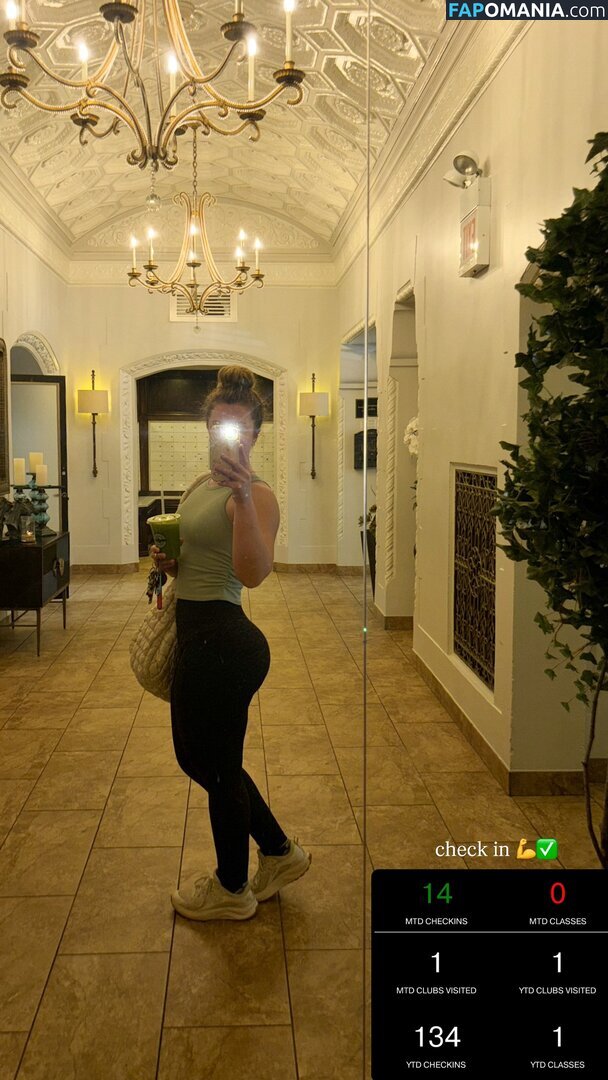 Jacindatravels_ / peachycaro Nu OnlyFans  Foto vazada #7