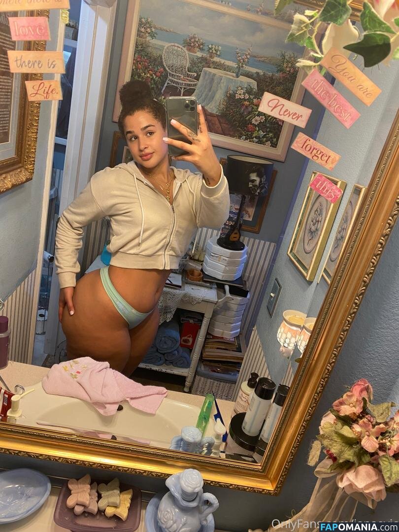 janae girard / janaegirard / janaevic Nu OnlyFans  Foto vazada #48