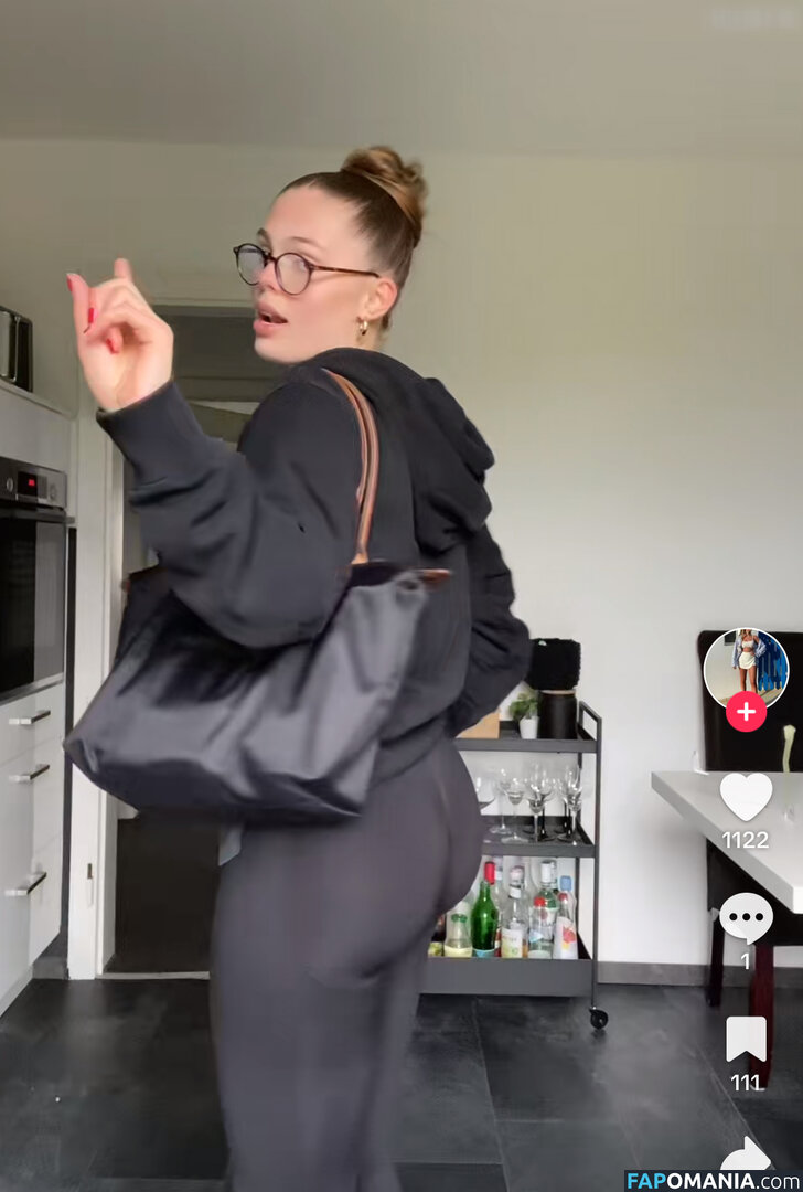 Jelle Karbstein / Jellefeline / jelenajensen Nu OnlyFans  Foto vazada #158