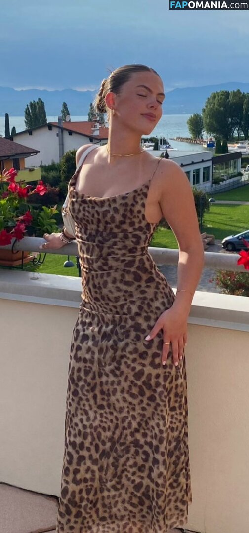 Jelle Karbstein / Jellefeline / jelenajensen Nu OnlyFans  Foto vazada #179