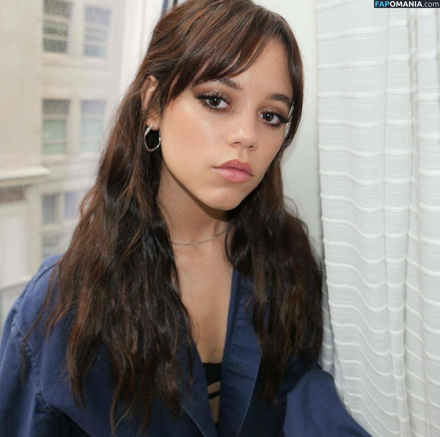 Jenna Ortega / Page / jennaortega Nu OnlyFans  Foto vazada #86