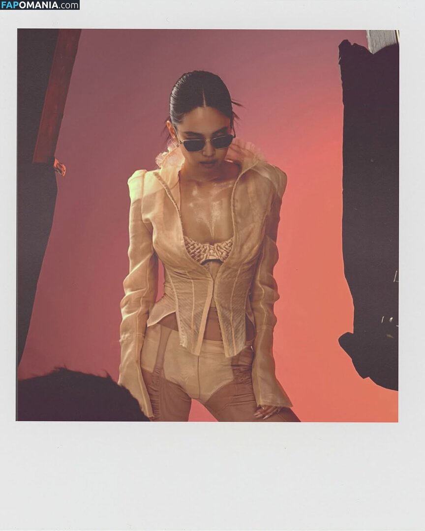 Blackpink / Jennie | BLΛƆKPIИK / jennierubyjane / sheflieshigh Nu OnlyFans  Foto vazada #513