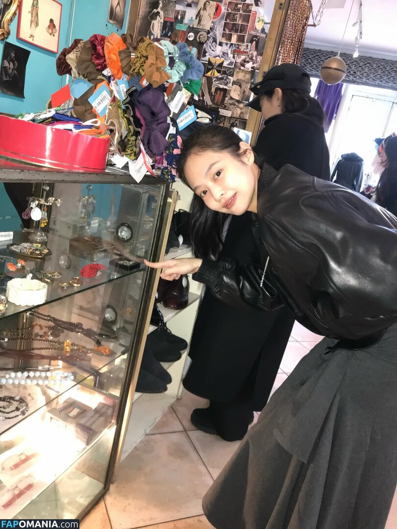 Blackpink / Jennie | BLΛƆKPIИK / jennierubyjane / sheflieshigh Nu OnlyFans  Foto vazada #518