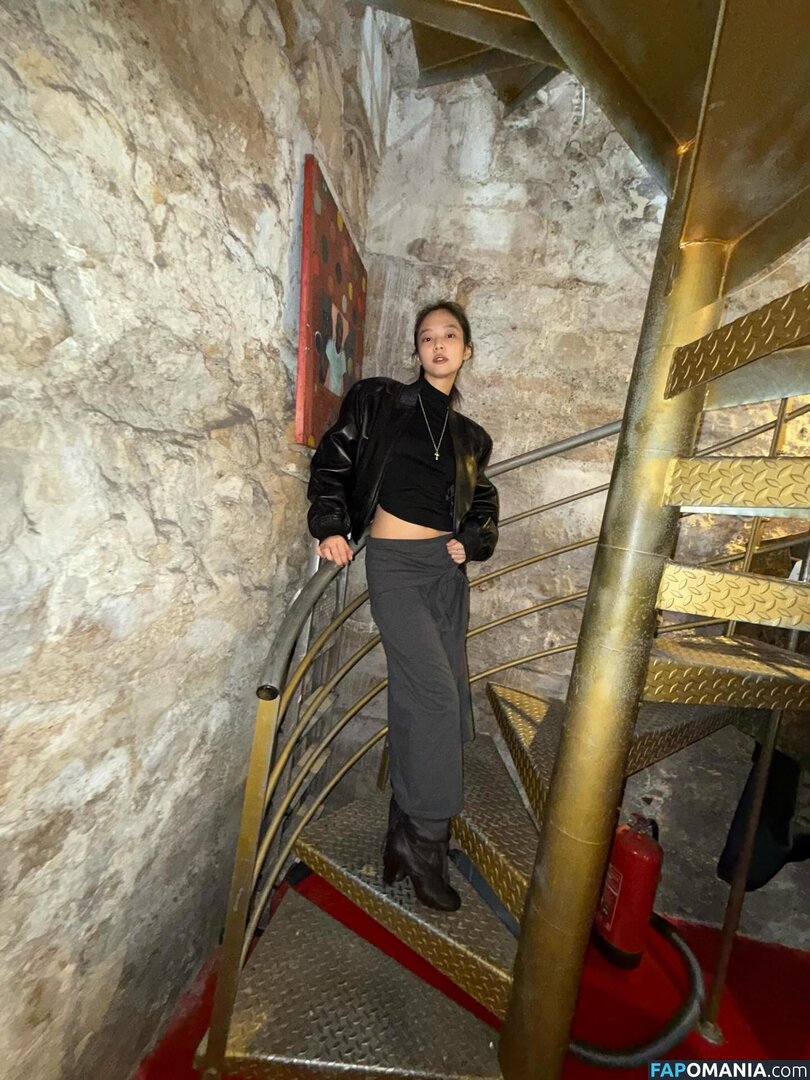 Blackpink / Jennie | BLΛƆKPIИK / jennierubyjane / sheflieshigh Nu OnlyFans  Foto vazada #523