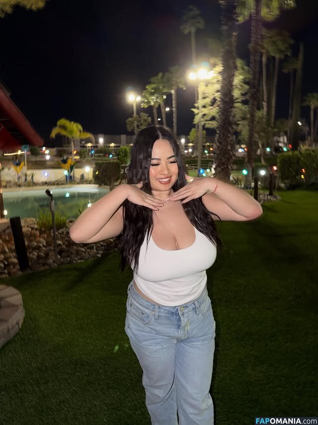 Jennifer Vang / jennifervang_ Nu OnlyFans  Foto vazada #1