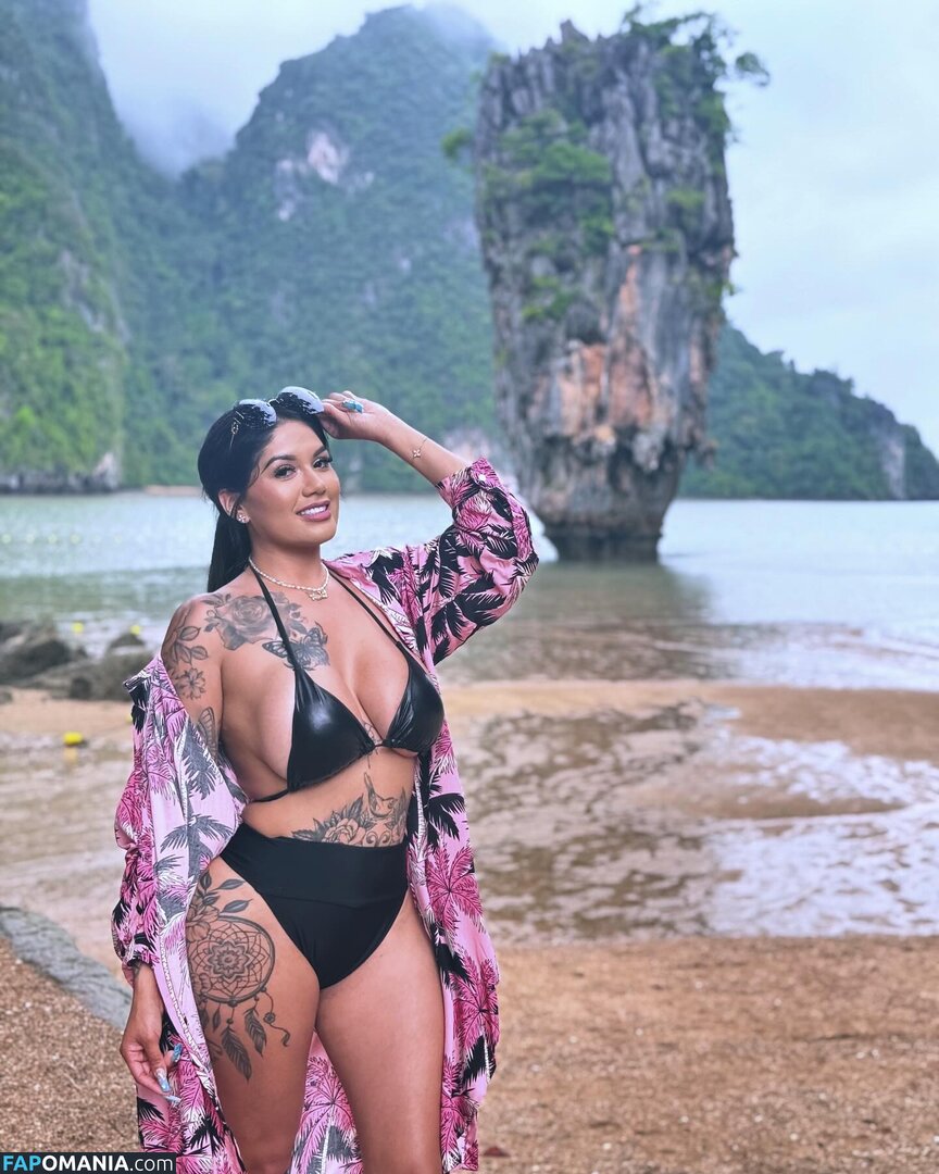 Jessica Elliott / Jessica Estrada / https: / jesslilyelliott / pinky_von_tease / pinkyvont Nu OnlyFans  Foto vazada #4