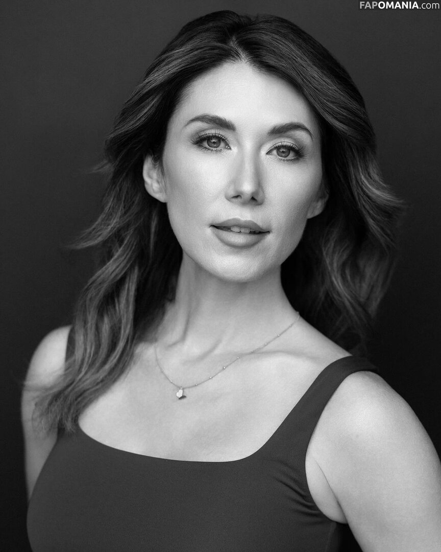 Jewel Staite / JewelStaite Nu OnlyFans  Foto vazada #322