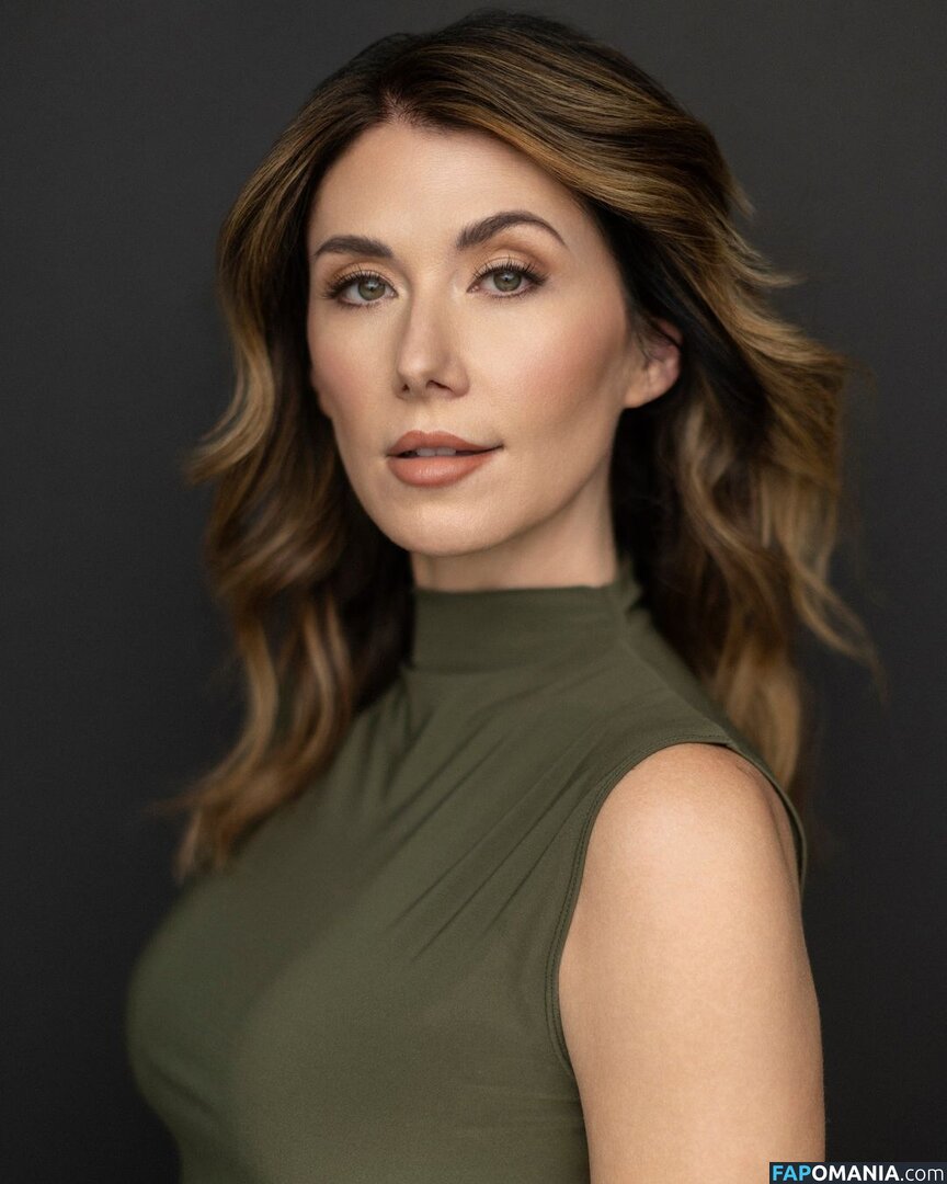Jewel Staite / JewelStaite Nu OnlyFans  Foto vazada #326