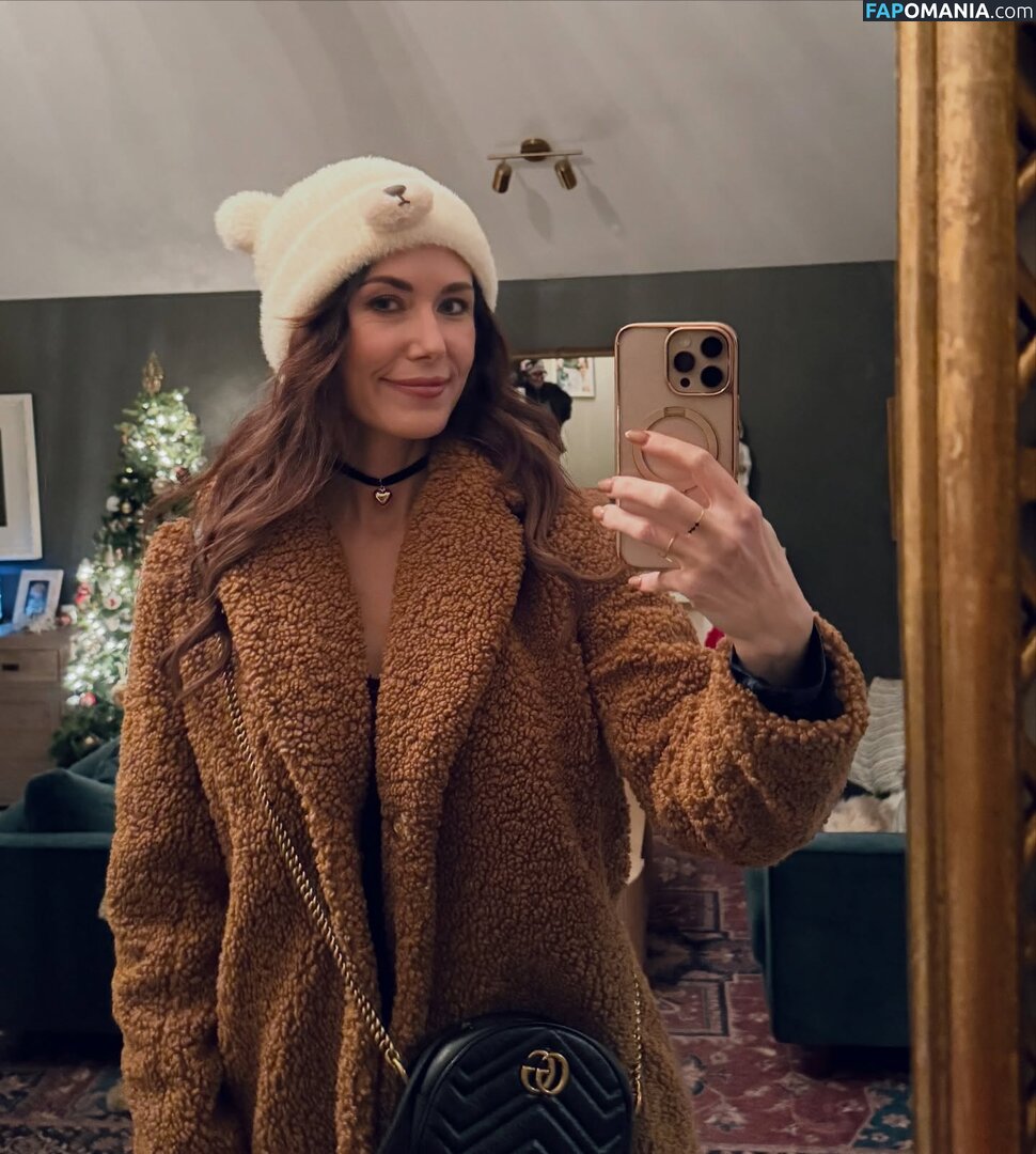 Jewel Staite / JewelStaite Nu OnlyFans  Foto vazada #334