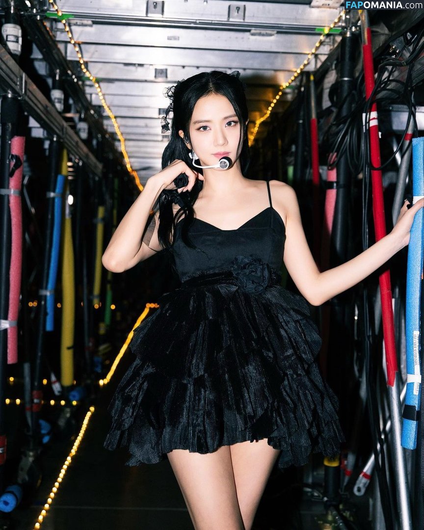 BLACKPINK / Jisoo / qenshizu / sooyaaa__ Nu OnlyFans  Foto vazada #5