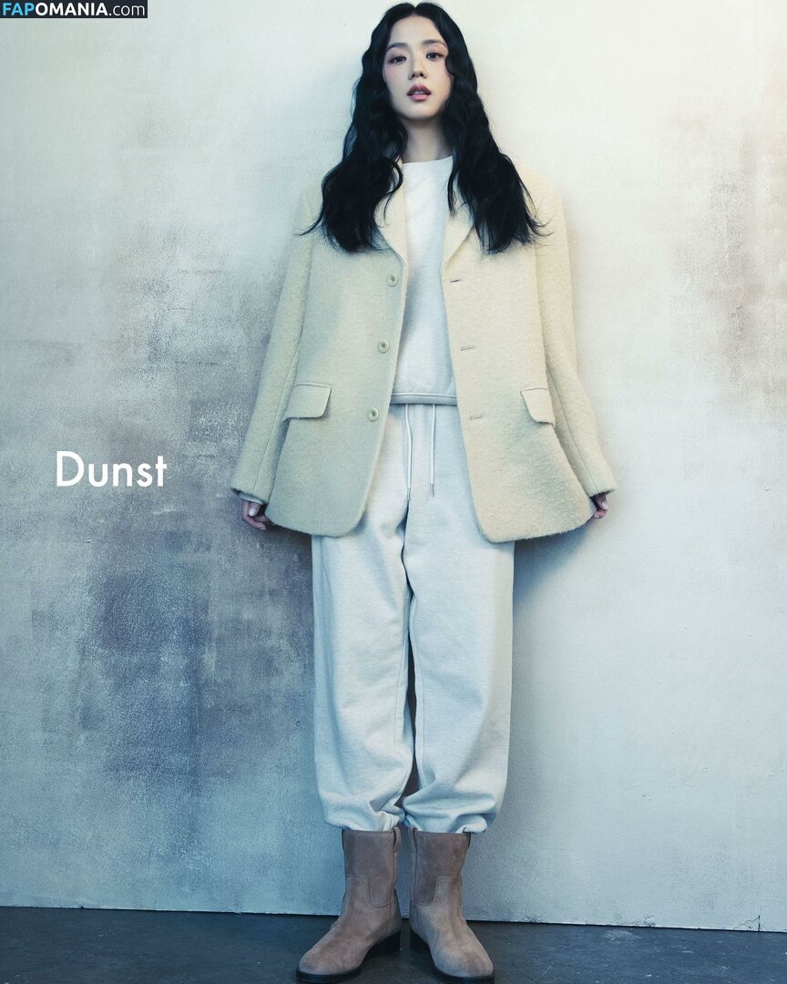 BLACKPINK / Jisoo / qenshizu / sooyaaa__ Nu OnlyFans  Foto vazada #85