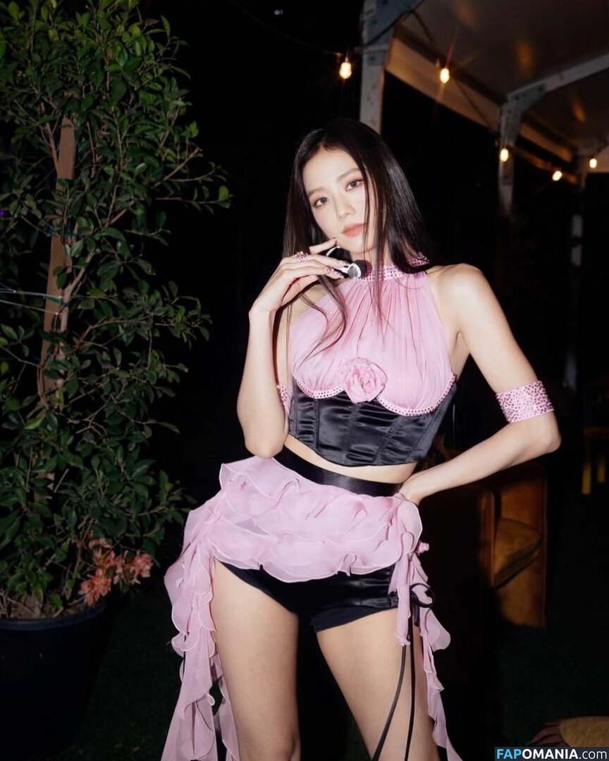 BLACKPINK / Jisoo / qenshizu / sooyaaa__ Nu OnlyFans  Foto vazada #88